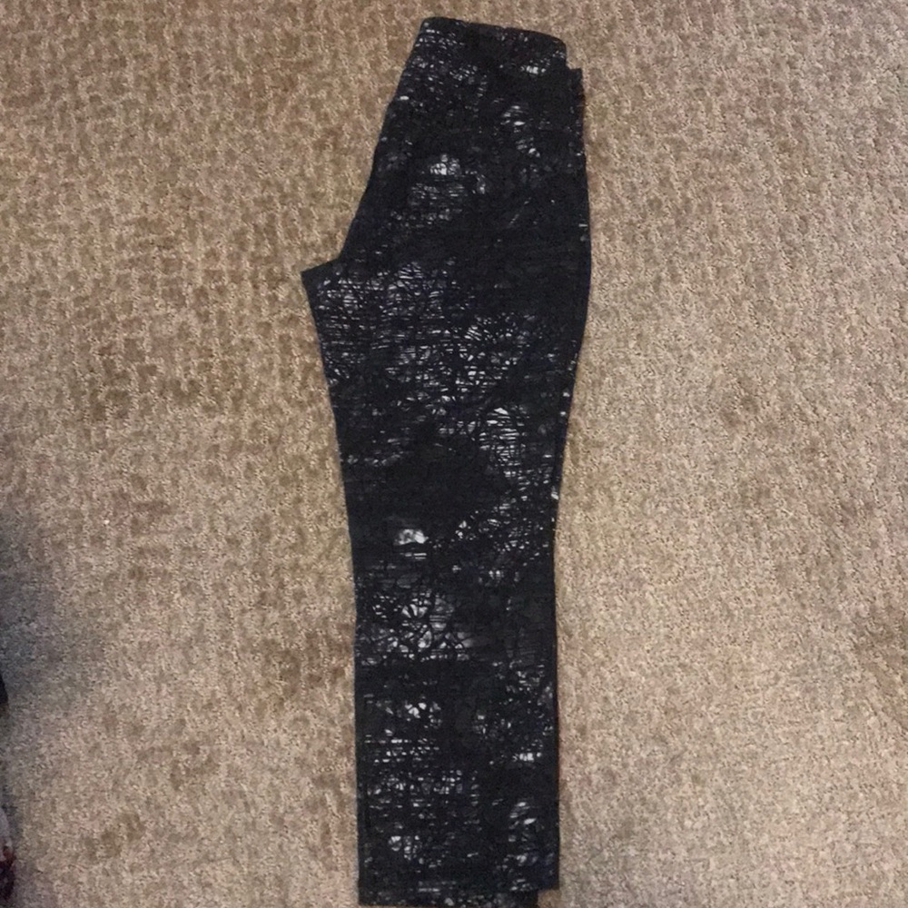 Size small work out capris